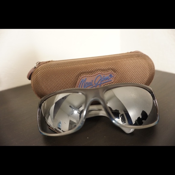 MAUI JIM PEAHI 202 SUNGLASSES - Picture 7 of 7